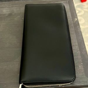 Italian Leather Black business/credit card holder.  Great fashionable accessory